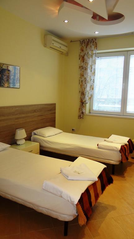 Guest Rooms Kom Sofia Ruang foto