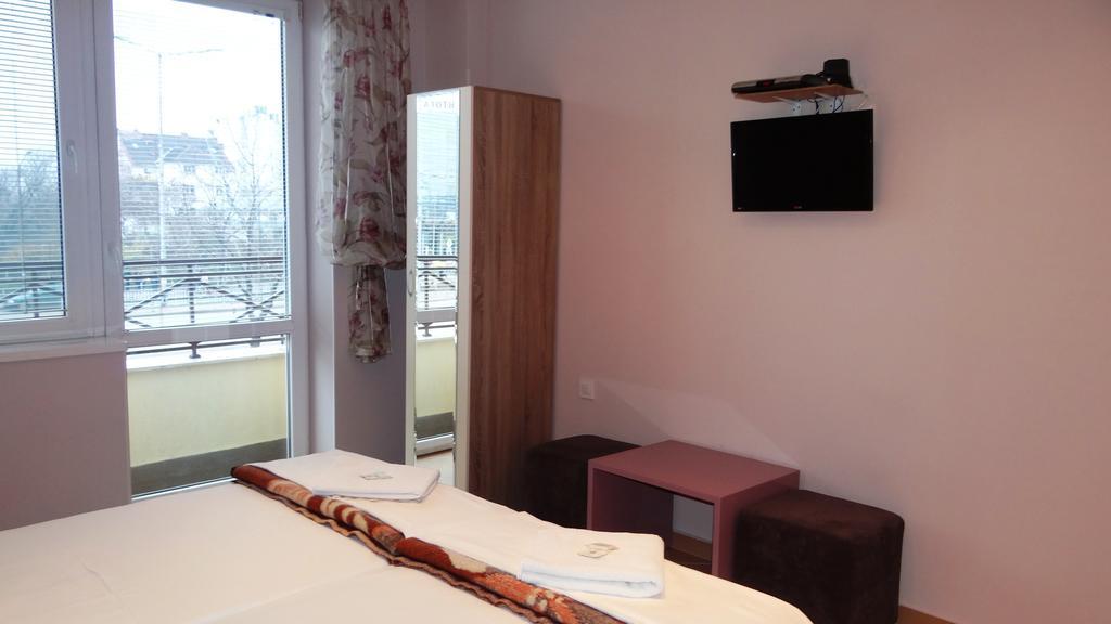 Guest Rooms Kom Sofia Ruang foto