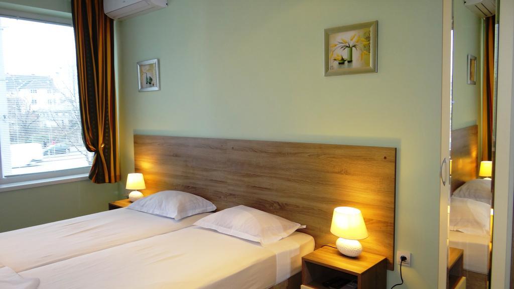 Guest Rooms Kom Sofia Ruang foto